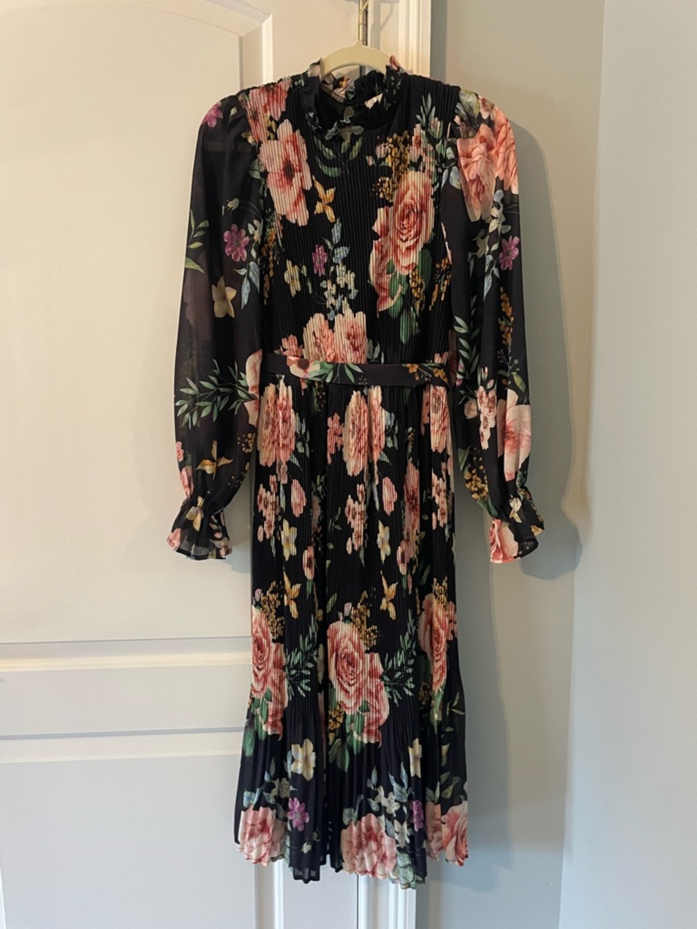 Flying Tomato Black Floral Long Sleeve Pleated Midi Dress